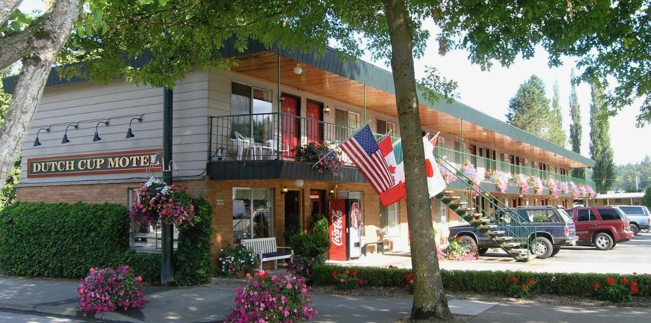 Dutch Cup Motel Sultan Exterior foto